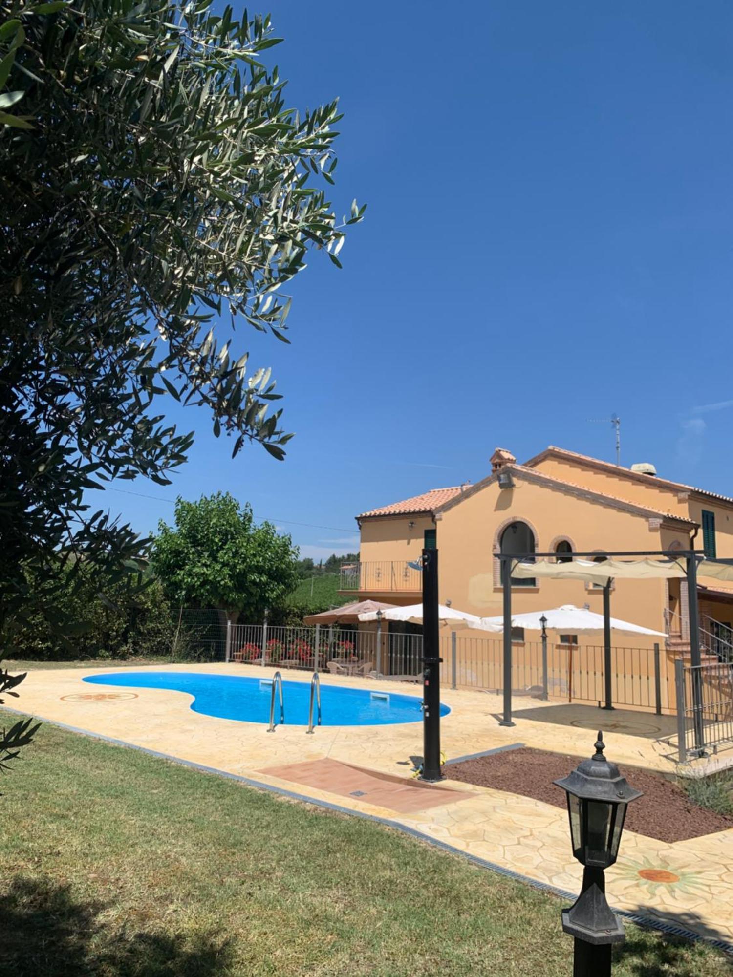 Agriturismo Cerquatonda Montalto delle Marche Esterno foto