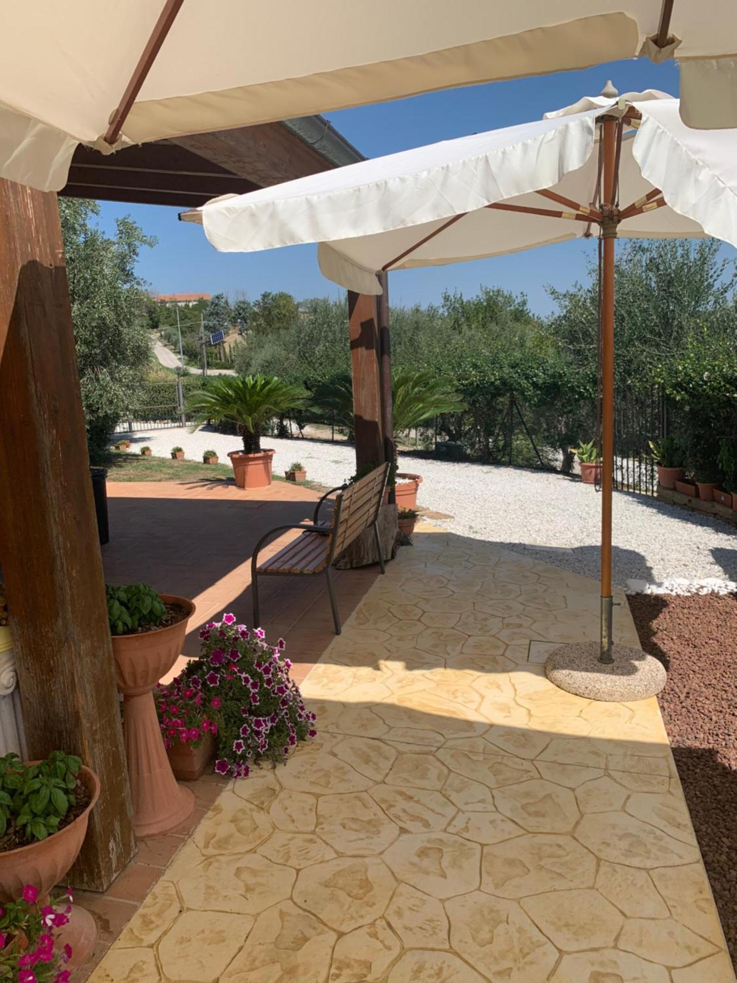 Agriturismo Cerquatonda Montalto delle Marche Esterno foto